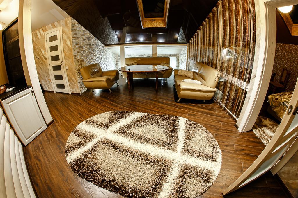 Diamond De Luxe Apartment Kolomiya Exterior photo